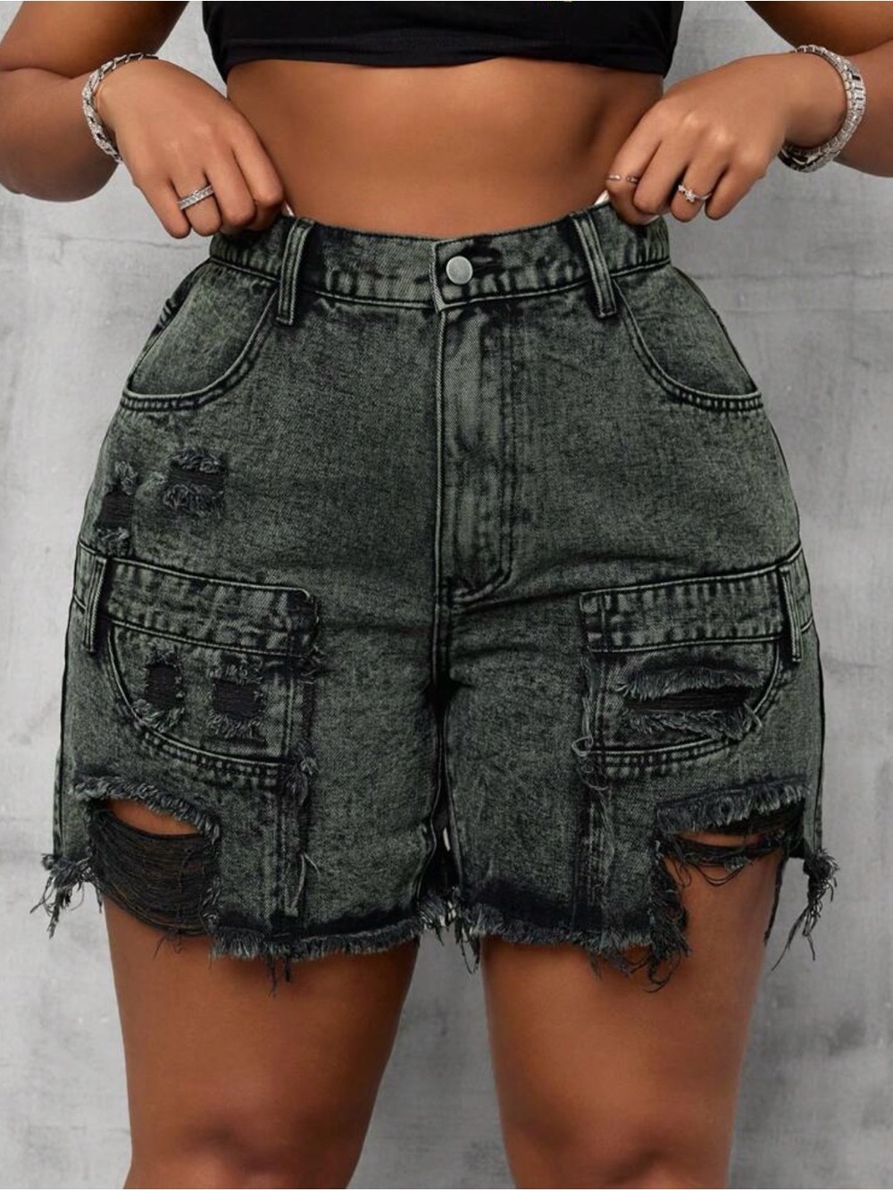 ✨ Trendy Washed Black High-Rise Distressed Cargo Shorts ✨ - Picture 9 of 10
